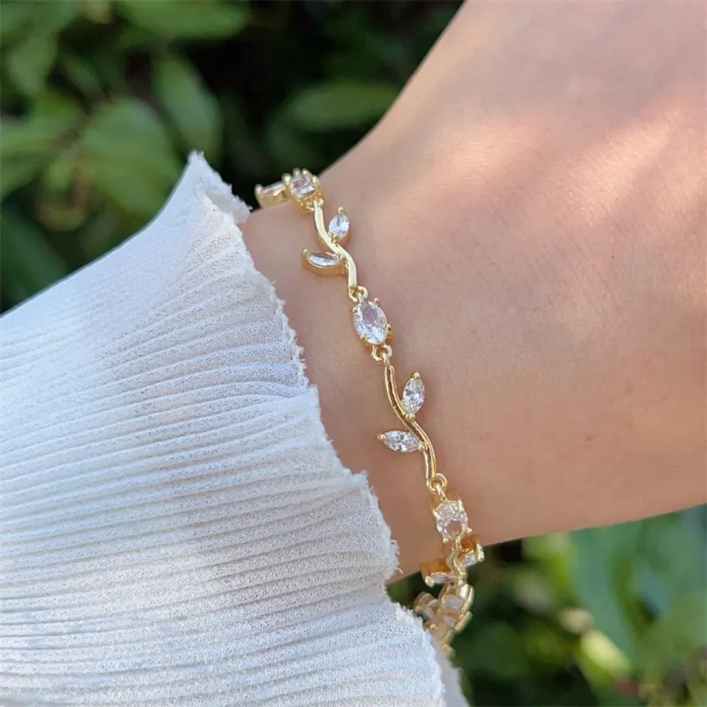 Tulip Bracelet – Premium Quality Stainless Steel Elegant Bracelet for Women l Green