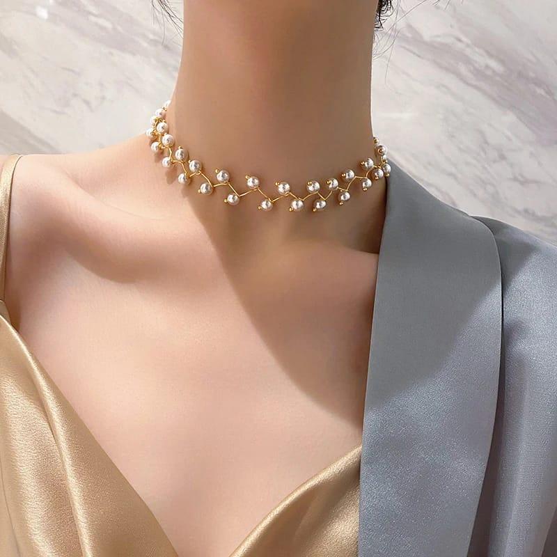 White Pearl Choker Necklace Adjustable Zinc Alloy